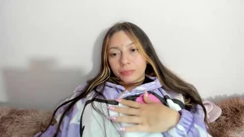 Snapshot of katrinrosex chatting on 11.23.25 Katrin online show from 11.23.25