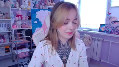 Snapshot of katrinwaifu chatting on 10.01.25 Katrin online show from 10.01.25