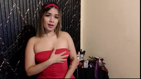 Snapshot of katt_bdsm chatting on 10.22.25 Katt online show from 10.22.25