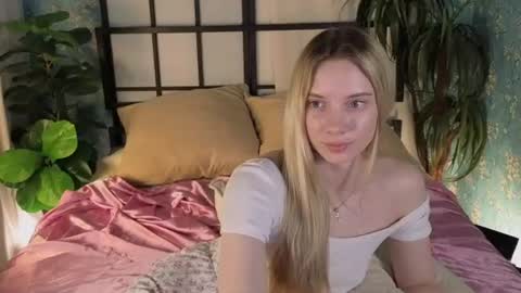 Snapshot of katt_yy chatting on 07.10.26 katt_yy online show from 07.10.26