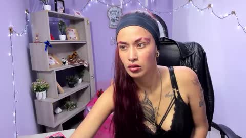 Snapshot of kattalella_luck chatting on 02.17.26 kattalella luck online show from 02.17.26