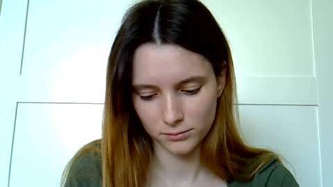 Snapshot of katte_light chatting on 06.18.26 katte light online show from 06.18.26