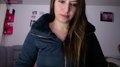 Snapshot of kattie_love chatting on 01.23.25 kattie online show from 01.23.25