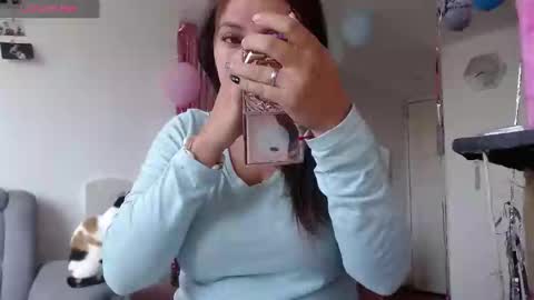 Snapshot of kattie_love chatting on 02.03.25 kattie online show from 02.03.25