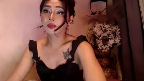 Snapshot of kattiecurrent chatting on 04.17.26 Saisy online show from 04.17.26