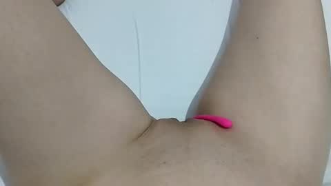 Snapshot of kattrinah_nikitta chatting on 11.09.25 nikitta online show from 11.09.25