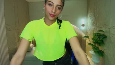 Snapshot of katty_berry_r chatting on 09.12.25 Katty online show from 09.12.25