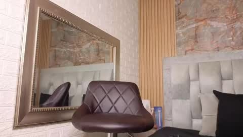 Snapshot of katty_roose2 chatting on 05.20.26 Katty online show from 05.20.26