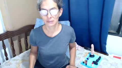 Snapshot of kattydirty144 chatting on 10.29.25 angel online show from 10.29.25