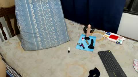 Snapshot of kattydirty144 chatting on 11.01.25 angel online show from 11.01.25