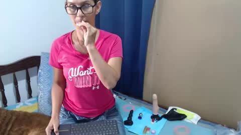 Snapshot of kattydirty144 chatting on 01.17.26 angel online show from 01.17.26