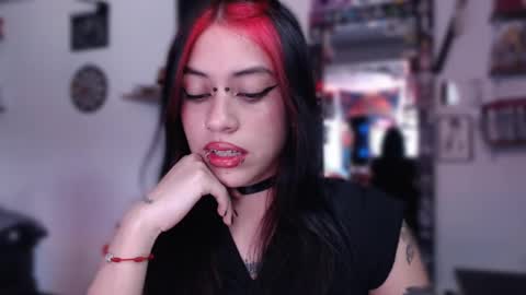      online show from 01.11.25