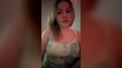 Snapshot of katy_brie chatting on 07.17.26 Katy Brie online show from 07.17.26