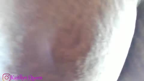 Kaitllyn Queen online show from 12.21.25