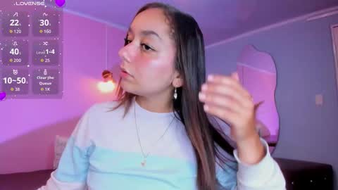 Snapshot of katy_sweet19 chatting on 11.02.25 Katy online show from 11.02.25