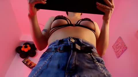 Katy Van online show from 10.19.25