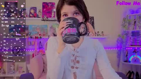 Snapshot of katyazaitseva chatting on 11.16.25 Katya online show from 11.16.25