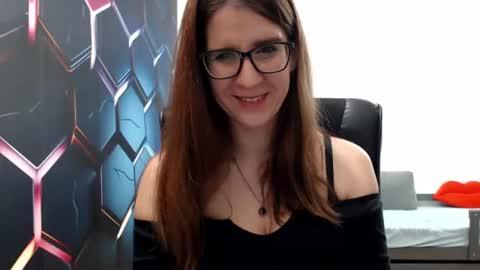 KayaLips online show from 01.04.25