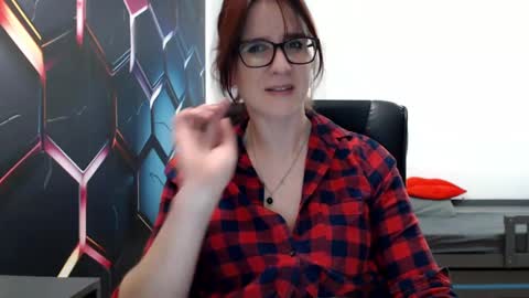 KayaLips online show from 03.10.25