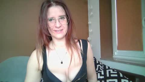 KayaLips online show from 10.14.25