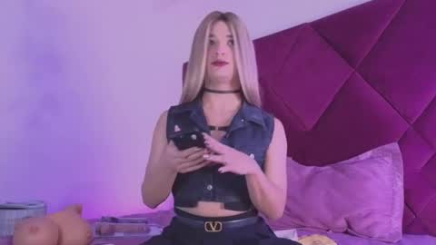 Cattleya stone online show from 05.01.26