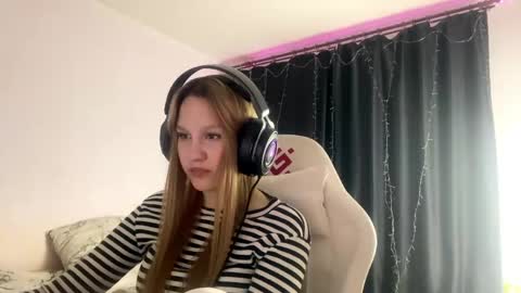 Amia online show from 05.01.26