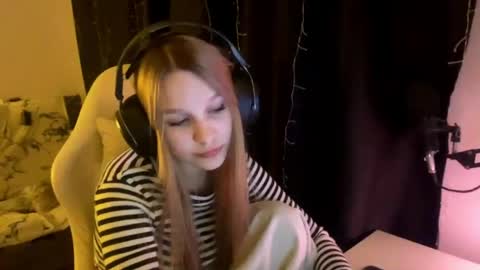 Amia online show from 05.03.26