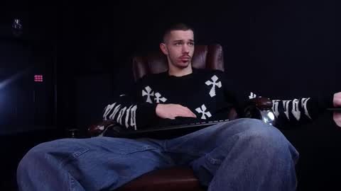 Snapshot of kaydendrew chatting on 01.12.26 KaydenDrew online show from 01.12.26