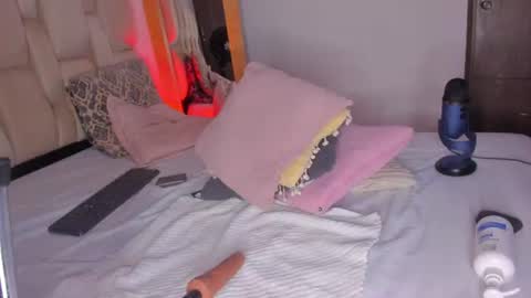 Kayla online show from 06.17.26
