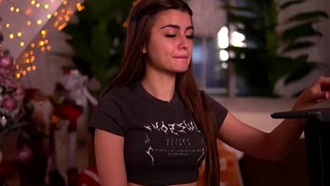 kaylabray online show from 12.15.25