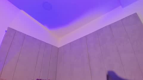 Snapshot of kaylarossi chatting on 12.01.25 Kayla online show from 12.01.25