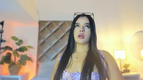 Snapshot of kaylarossi chatting on 01.06.26 Kayla online show from 01.06.26