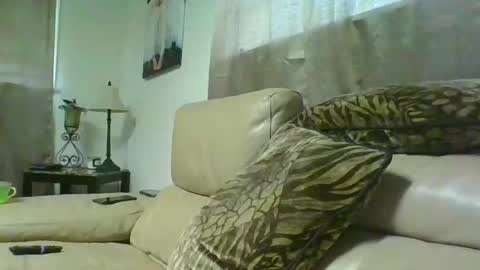 kaylee kakes online show from 09.21.25