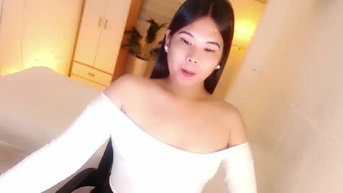 Snapshot of kayleepinay chatting on 11.03.25 Y O U R F U T U R E K A Y L E E online show from 11.03.25