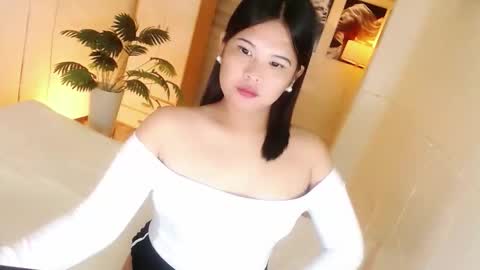 Snapshot of kayleepinay chatting on 12.03.25 Y O U R F U T U R E K A Y L E E online show from 12.03.25