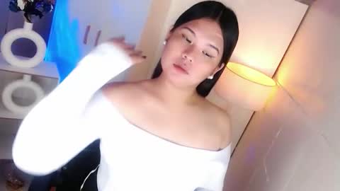 Y O U R        F U T U R E       K A Y L E E  online show from 03.07.26