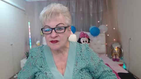 kaylesmoll online show from 10.08.25