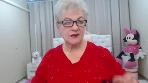 Snapshot of kaylesmoll chatting on 02.24.26 kaylesmoll online show from 02.24.26