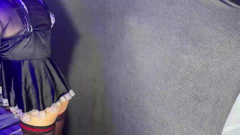 Snapshot of kayorkatie chatting on 12.01.25 katie online show from 12.01.25