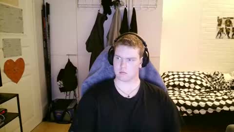 Snapshot of kayttajaviides5 chatting on 01.18.26 Aatu online show from 01.18.26