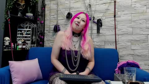 Snapshot of kaziaswart chatting on 12.16.24 Miss Kazia online show from 12.16.24