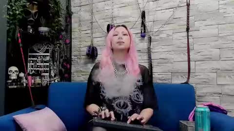 Snapshot of kaziaswart chatting on 02.23.25 Miss Kazia online show from 02.23.25