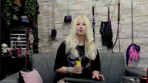 Snapshot of kaziaswart chatting on 09.11.25 Miss Kazia online show from 09.11.25