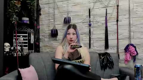 Snapshot of kaziaswart chatting on 01.14.26 Miss Kazia online show from 01.14.26