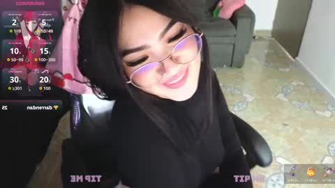 keeiity_moon online show from 12.18.25