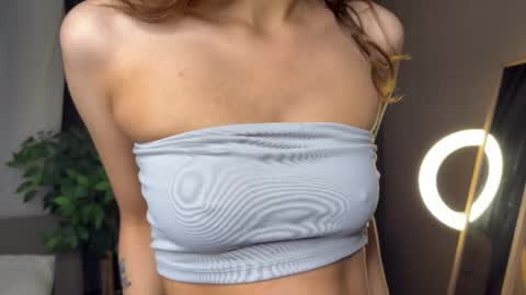 Hi Keeley is here Glad to see you in our room  PVT is open online show from 05.03.26