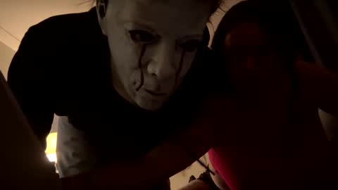 Snapshot of keepingupwithashleyxx chatting on 10.26.25 keepingupwithashleyxx online show from 10.26.25