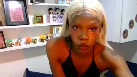 Snapshot of keikei_o chatting on 06.22.26 keisha online show from 06.22.26