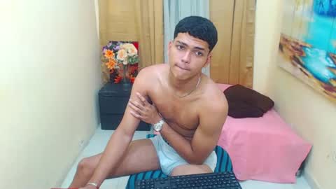 keinner  sexy hot bigcock online show from 10.21.25