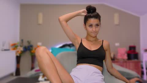 Snapshot of kellsey_shy chatting on 09.09.25 kellsey_shy online show from 09.09.25